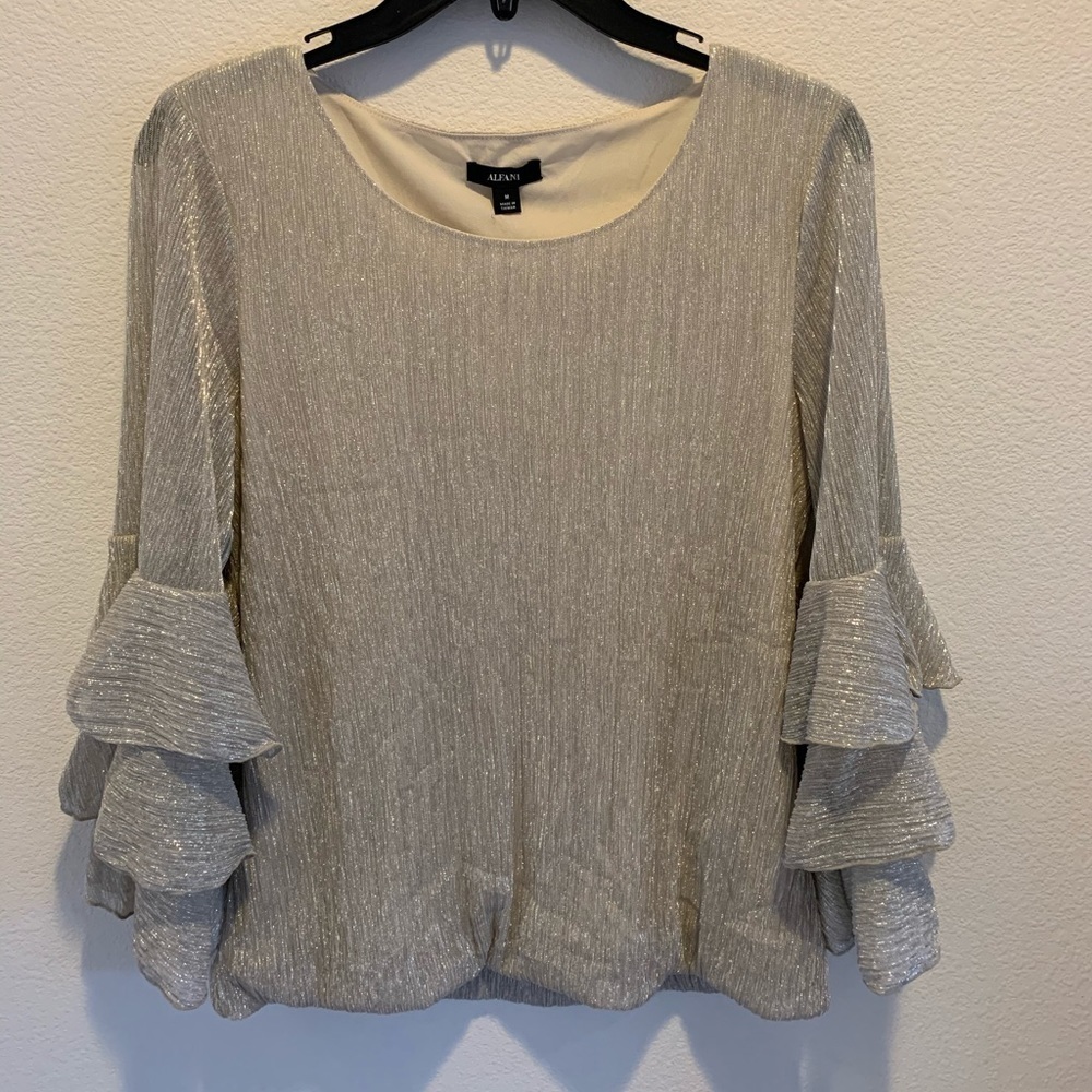 Alfani “polished beige” Party Top Size M. NWT.​​​​​​​​​​​​​​​​​​​​​​​